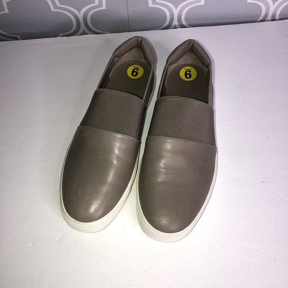 Vince Shoes - Vince Corbin Slip-On tan shoes size 9